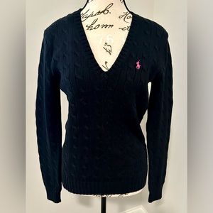Like New Ralph Lauren Sport Cable knit V Neck Sweater.  Size Medium.